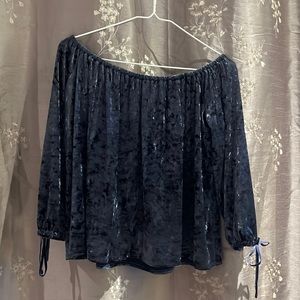 American eagle outfitter luxury blue/purple off shoulder blouse.